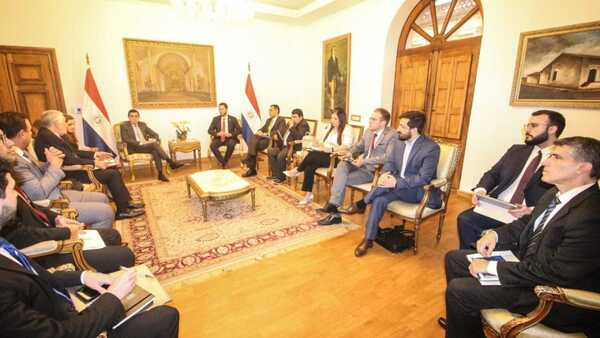 Paraguay analiza llevar al Tribunal del Mercosur el conflicto por cobro de peaje en hidrovía