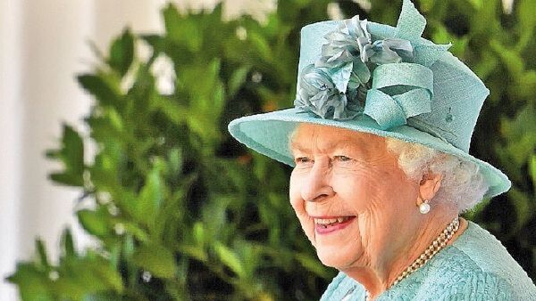 Carlos III y Camila recuerdan en privado el primer aniversario de la muerte de Isabel II
