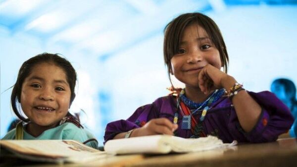 Francisco. Educación, ciencia y cultura son las "armas legítimas" para construir futuro - Portal Digital Cáritas Universidad Católica