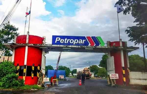 Auditoría revela pagos por obras no realizadas en Petropar
