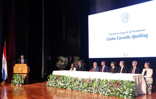 Carlos Carvallo asumió la titularidad del BCP y se comprometió a promover estabilidad del sistema financiero