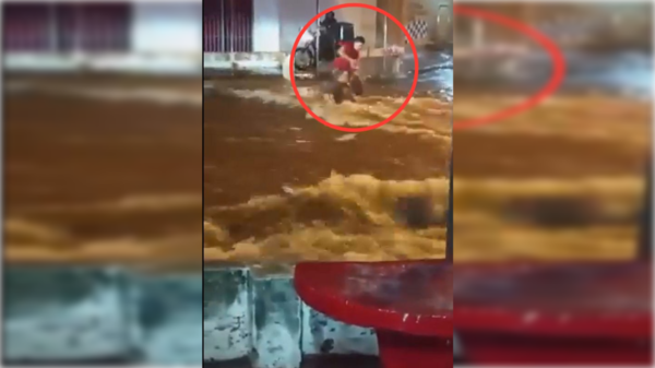 [VIDEO] Hombre fue arrastrado por el raudal y una mano salvadora le rescató a tiempo