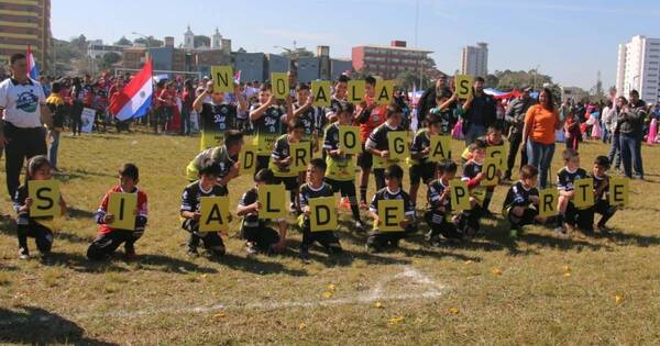 La Nación / Este sábado arranca “Goles por mi barrio” en Encarnación con 1.600 niños