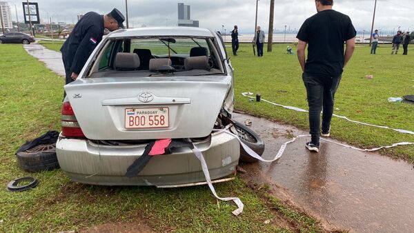 Grave accidente de tránsito en Encarnación: conductor se da a la fuga y hay un hospitalizado