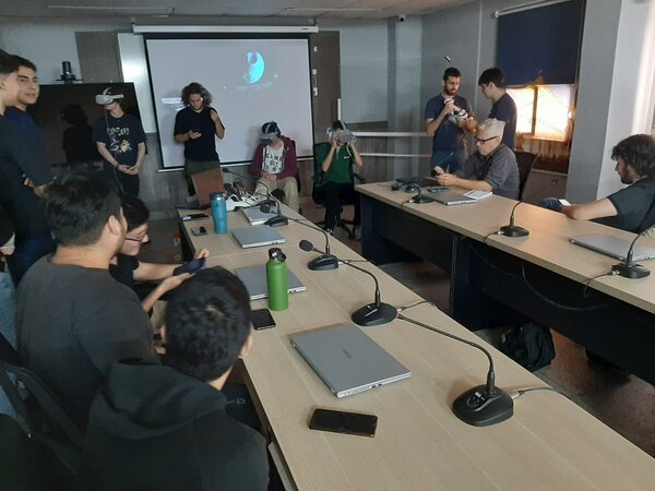 Mitic capacitó en herramientas de realidad virtual y aumentada a 38 jóvenes - .::Agencia IP::.