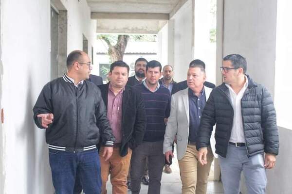 Gobernador verificó avance del futuro Materno Infantil de Pilar - .::RADIO NACIONAL::.
