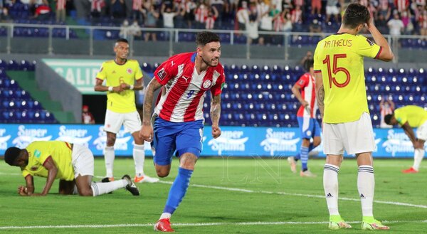 Versus / A pesar de no ser llamado, "Tony" Sanabria vivió y sufrió con la Albirroja