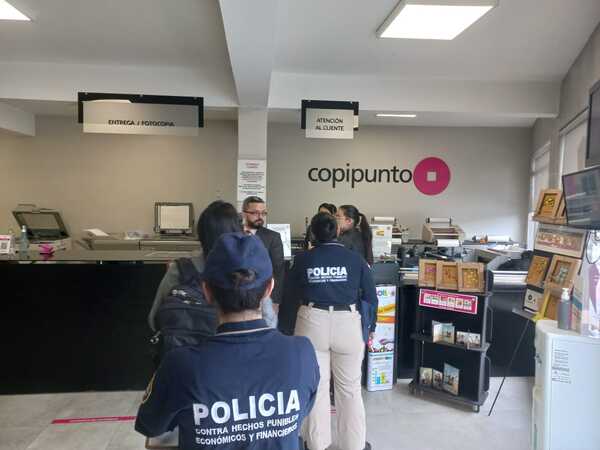 DESCUBREN PRESUNTA RED DE FALSIFICADORES DE BILLETES