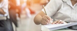 Día de la Alfabetización: casi 250.000 personas siguen siendo analfabetas, según datos del 2022 - Nacionales - ABC Color