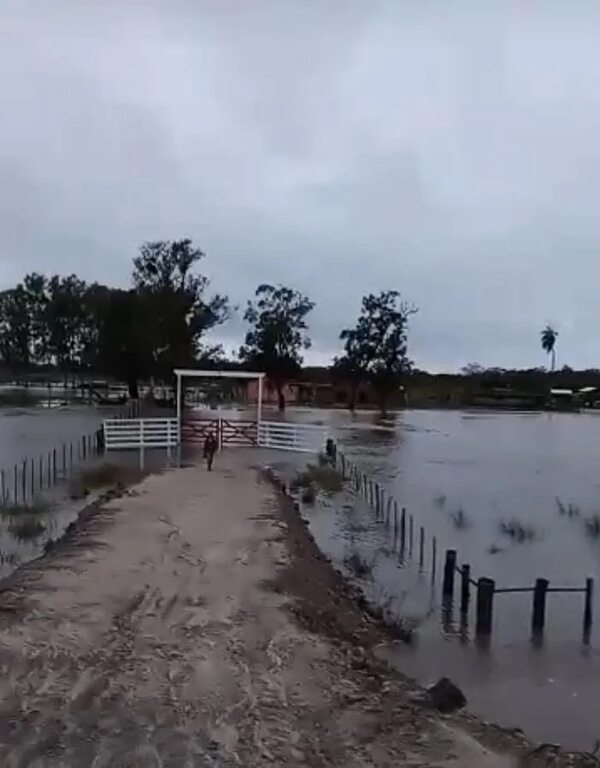 Fallas en el diseño de ruta PY19 causa inundación en la zona de Villa Franca, dicen - Nacionales - ABC Color