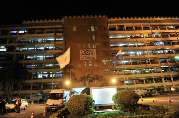 IPS implementará consultas médicas nocturnas en ocho de sus establecimientos - ADN Digital