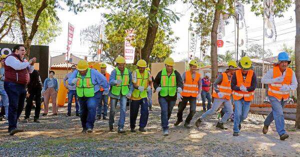 La Nación / Formación del factor humano es el camino correcto en la construcción