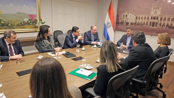 PARAGUAY ADOPTA MEDIDAS CONTRA LA ARGENTINA EN REPRESALIA POR EL PEAJE