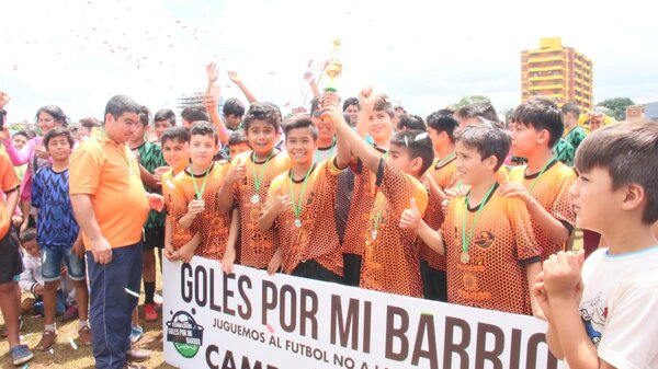 HOY ARRANCA “GOLES POR MI BARRIO” EN ENCARNACIÓN CON 1.600 NIÑOS