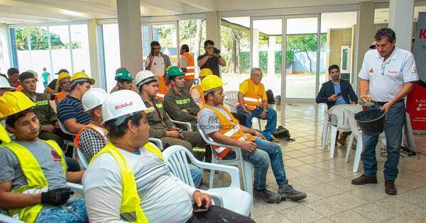 La Nación / Formación del factor humano en el sector de la construcción es el camino correcto
