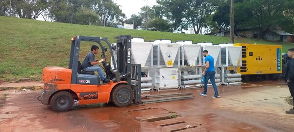 Retiran equipos biomédicos abandonados en el Hospital Central - ADN Digital