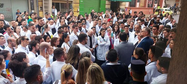 Diario HOY | Alumnos que exigen títulos llegan a un acuerdo con el Cones