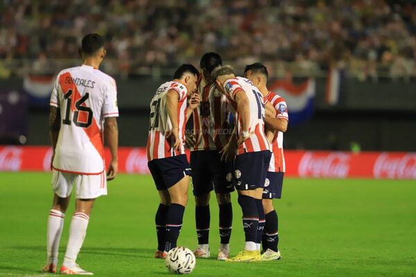 Versus / Los números de una preocupante falta de gol en la Albirroja