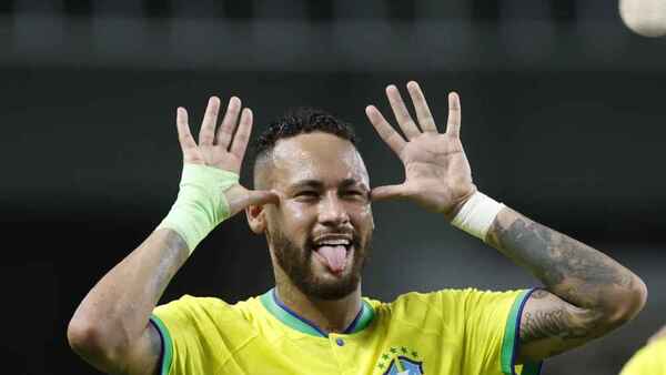 Neymar: “No soy mejor que Pelé por haberlo superado en este récord”