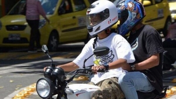 Motobolt cuenta increíbles historias de sus pasajeros
