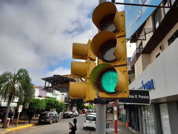 Municipio realizará importante inversión para renovación de equipos semafóricos en Encarnación