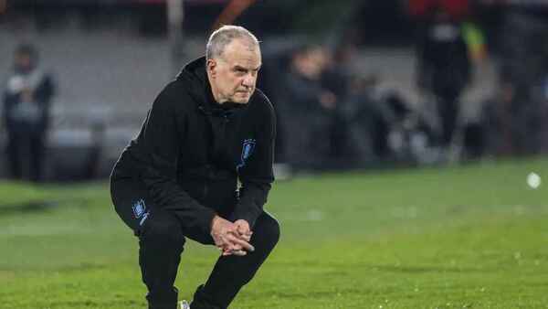 La prensa aprueba el debut de la selección de Bielsa