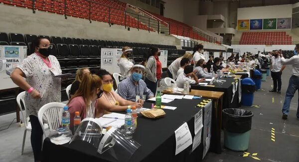 Cuatro listas de abogados para elecciones de miembros del Consejo - Nacionales - ABC Color