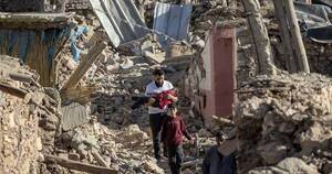 La Nación / Marruecos empieza a enterrar a víctimas de violento terremoto