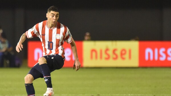 Almirón a las órdenes