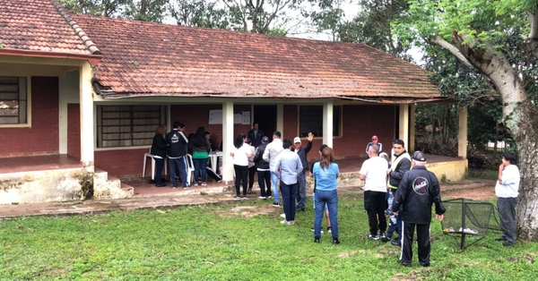  Iniciaron las Elecciones Municipales Complementarias en 13 distritos