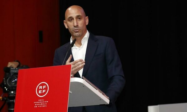 Luis Rubiales anuncia su dimisión como presidente de la Federación Española de Fútbol