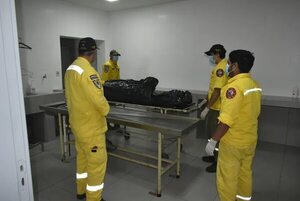 Hallan uno de los cuerpos de las personas desaparecidas en agua del río Paraná en Ayolas - Nacionales - ABC Color
