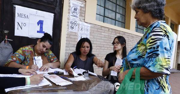 La Nación / Colorados se imponen en comicios y conquistan diez intendencias