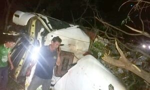Choque frontal entre camión y camioneta de jaun herido grave en Cruce del Amor, en Tavapy – Diario TNPRESS