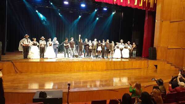Talento de Víctor Espínola se apreció en ameno concierto en el BCP