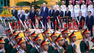Biden cierra visita a Vietnam con reuniones empresariales
