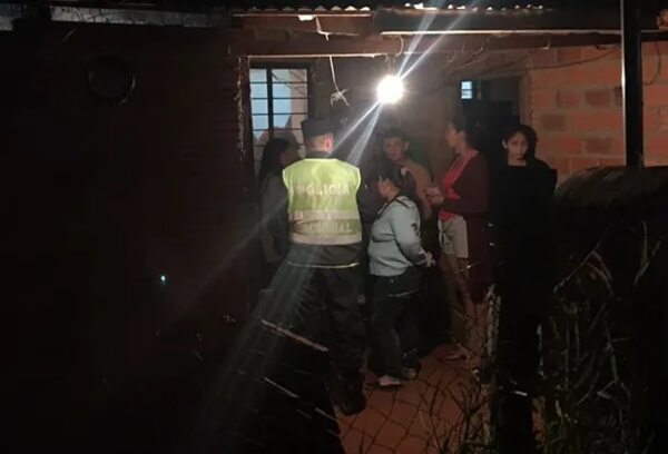 Feminicidio: murió adolescente que intentó defender a su mamá en Canindeyú - Policiales - ABC Color