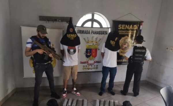 Detienen a dos brasileños que portaban marihuana