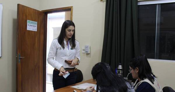 La Nación / Consultorio en el campus de la UNA enfatiza la prevención y buenos hábitos