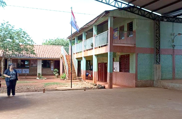 Constatan las necesidades de ocho escuelas y colegios de Hernandarias - La Clave
