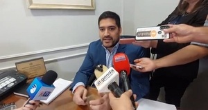 “No vamos a ser obsecuentes con el gobierno de Santiago Peña”