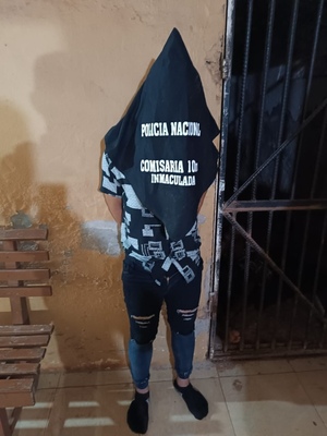 Incautan un arma de fuego en poder un joven
