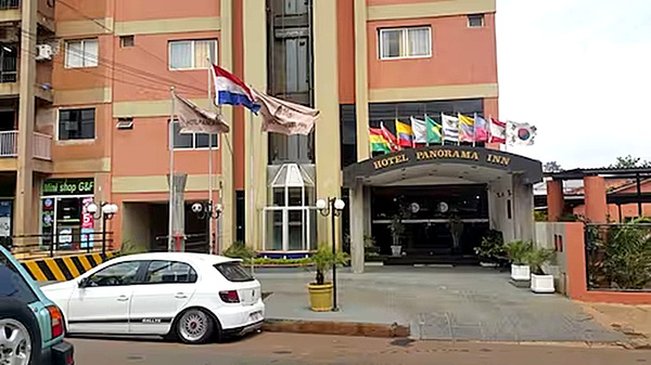 Hoteles registraron 100% de ocupación en debut albirrojo - La Clave