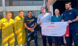 Bomberos de Coronel Oviedo reciben transferencia de recursos de la municipalidad