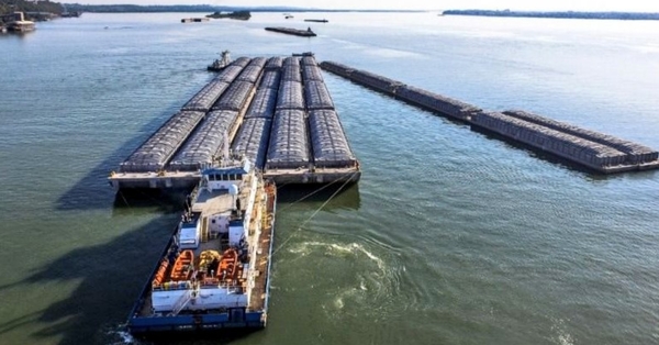 Argentina liberó barcaza paraguaya retenida en la Hidrovía tras pago de peaje