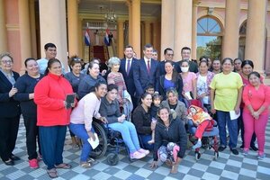 Beneficiarios del programa Tekoporã Mbarete recibieron en tiempo récord del correo paraguayo sus dineros