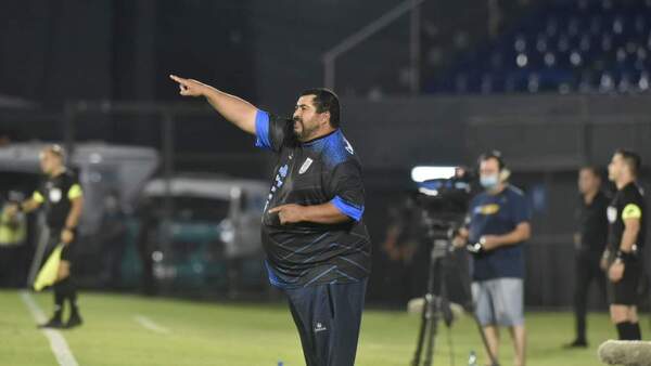 Según el propio Humberto García, Olimpia y Cerro no lo llaman por una cuestión de peso