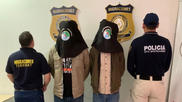 Expulsan del país a extranjeros que transportaban máquinas de bitcoin - Noticias Paraguay