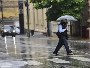 Anuncian tormentas con vientos de hasta 90 km/h desde este martes - Clima - ABC Color