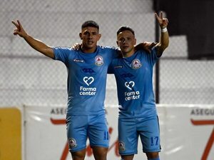 AUDIO: Gol de Milton Maciel para la victoria de Resistencia 1-0 ante Guaireña - Cardinal Deportivo - ABC Color